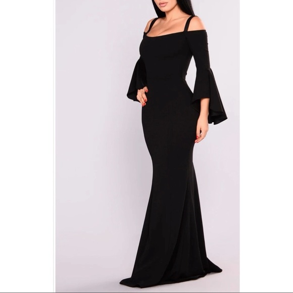 Fashion Nova Dresses & Skirts - ✨Fashion Nova✨Fascination Off Shoulder Dress